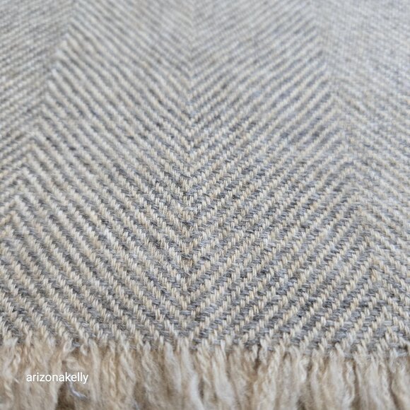 Cashmere Wool Herringbone Scarf Classic Grey Taupe Flawless - Picture 6 of 14